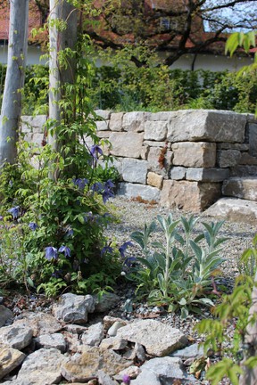 Scheuermann-Naturstein-Showroom-Mauern-Rustikal-16